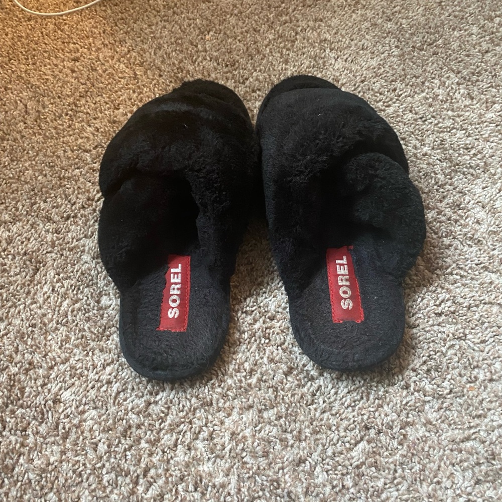 Slippers - Picture 2 of 2